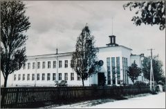 Rapla keskkooli hoone. 1957